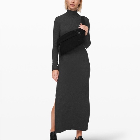 Lululemon On the Beat Belt Bag Sherpa 5L Black NWOT - Picture 2 of 15